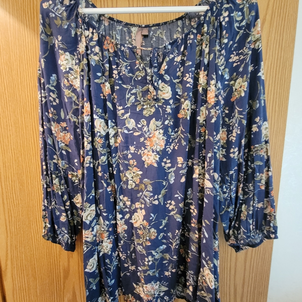 Brina & Em Miles Tie Detail Top